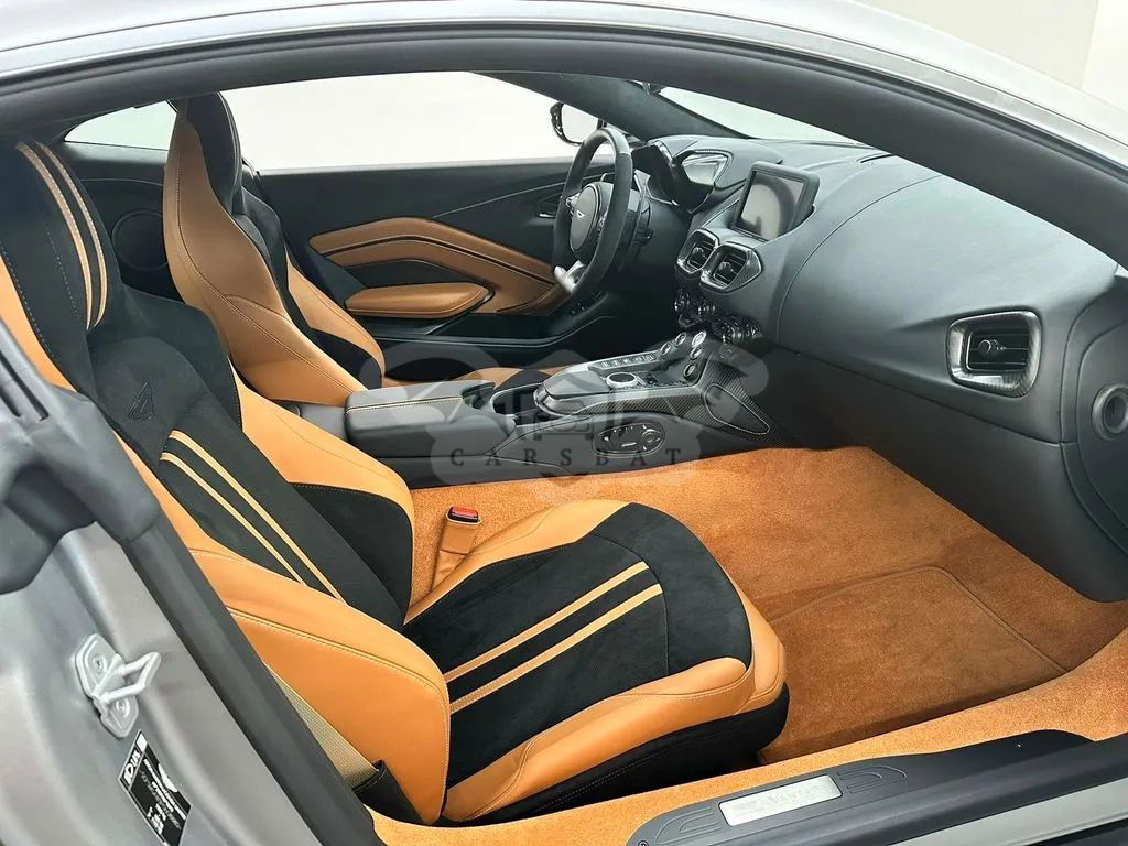 Aston Martin Vantage Standard 2023