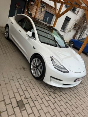 Tesla Model 3 Long Range AWD 2020