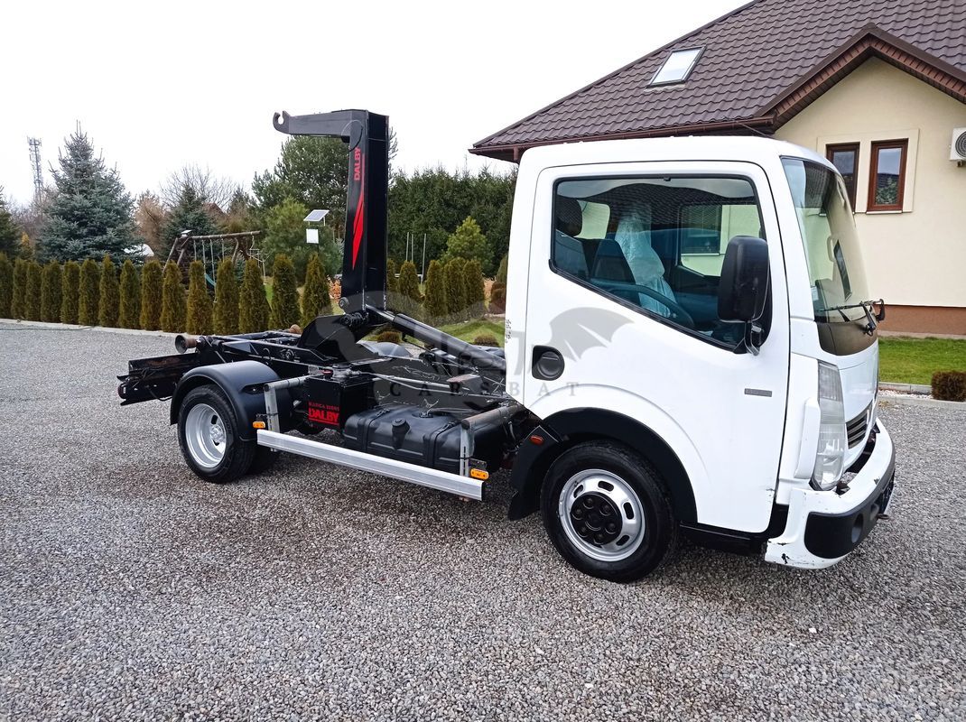Renault Maxity 2010