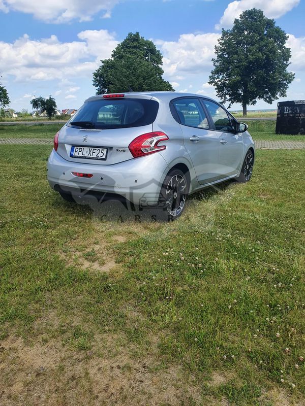 Peugeot 208 I HDi 68 Like 2015