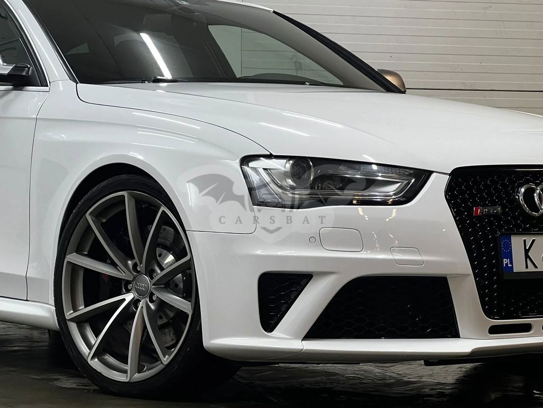 Audi RS4 Standard 2014