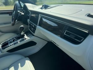 Porsche Macan I Turbo 2020