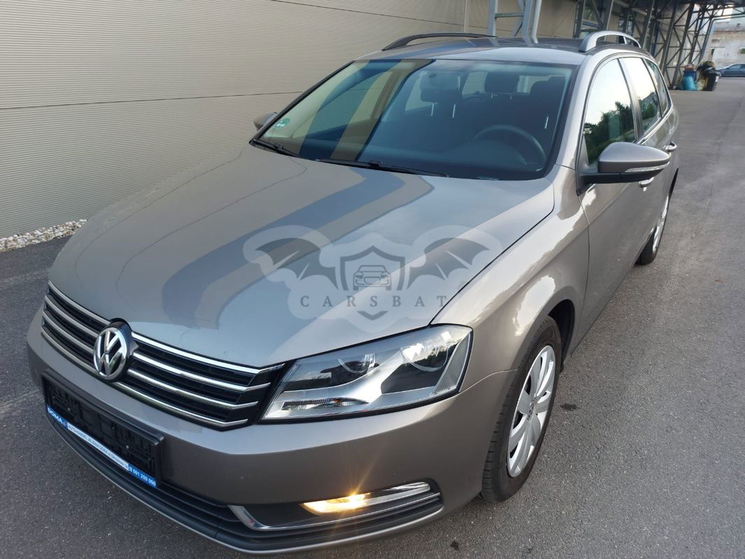 Volkswagen Passat B7 Variant 1.4 TSI BlueMotion Technology Business Edition 2011