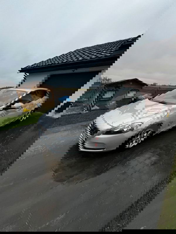 Volvo V40 II 2013