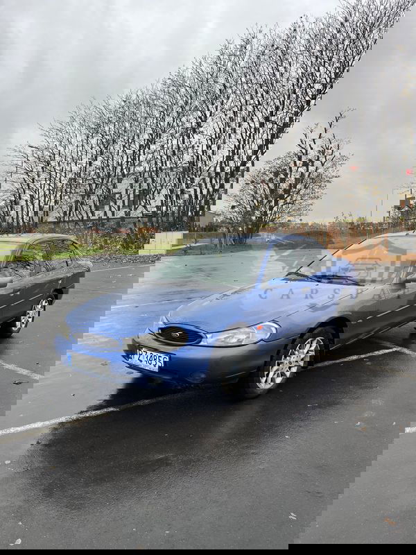 Ford Mondeo Mk2 1.8 16V Ghia 2000