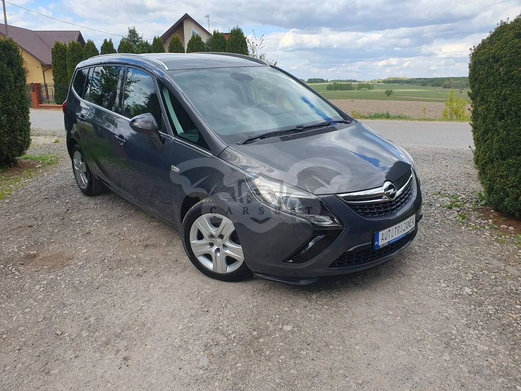 Opel Zafira C 1.4 T Enjoy 2013