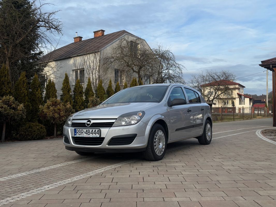 Opel Astra H 1.6 2004