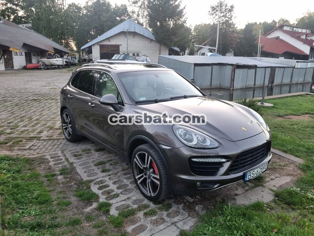 Porsche Cayenne II Turbo 2011