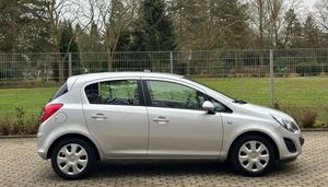 Opel Corsa D 2011