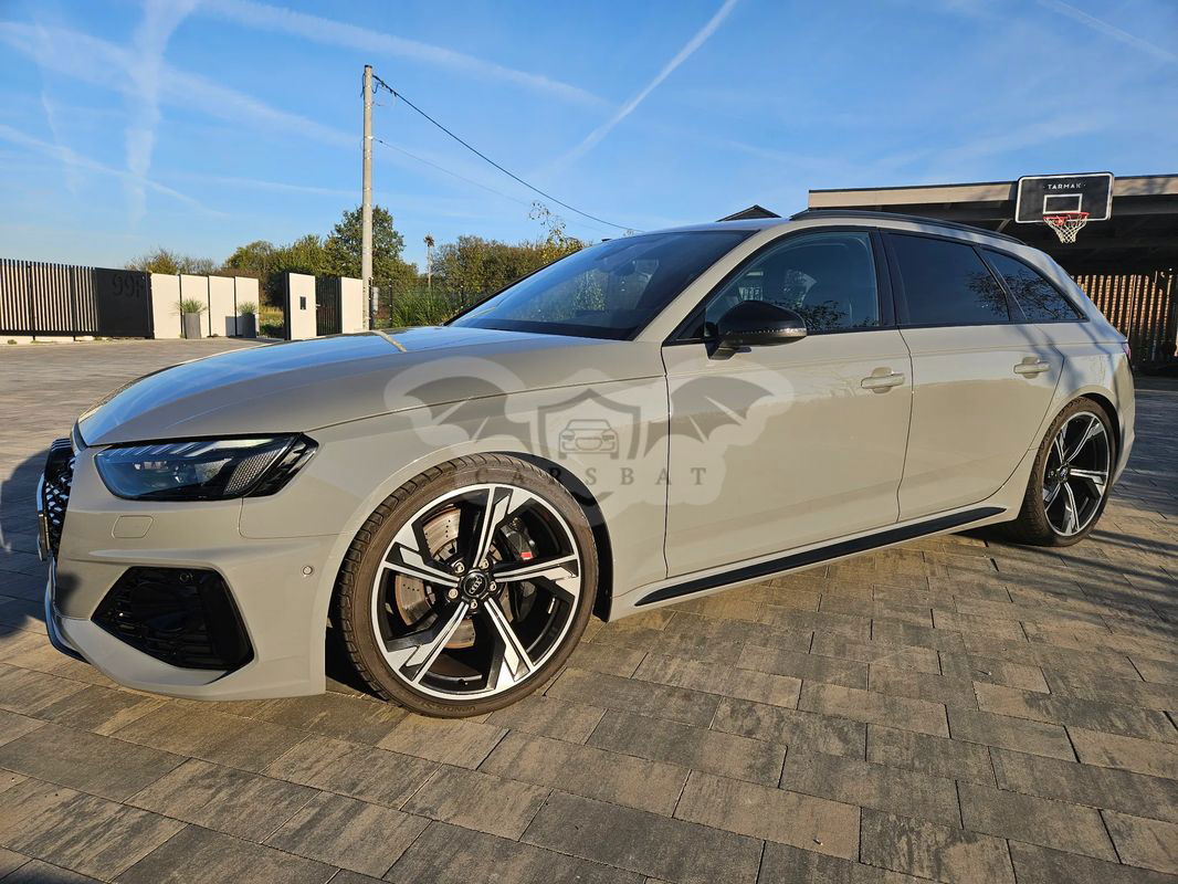 Audi RS4 2020