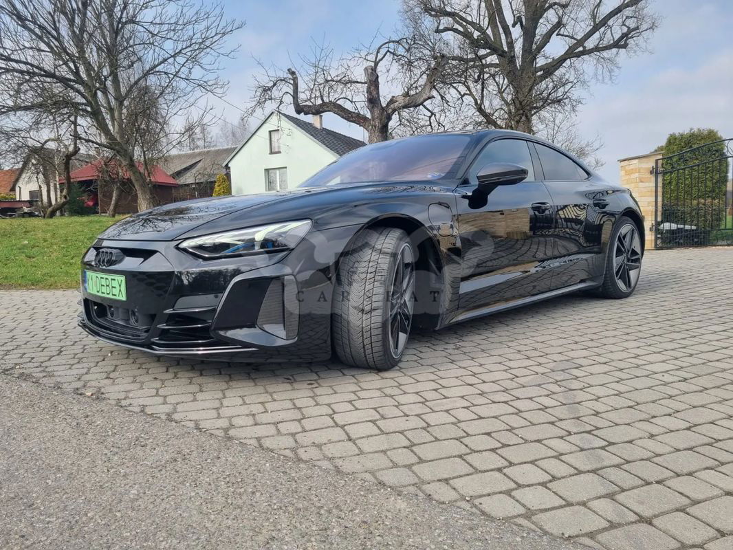Audi RS e-tron GT 2021