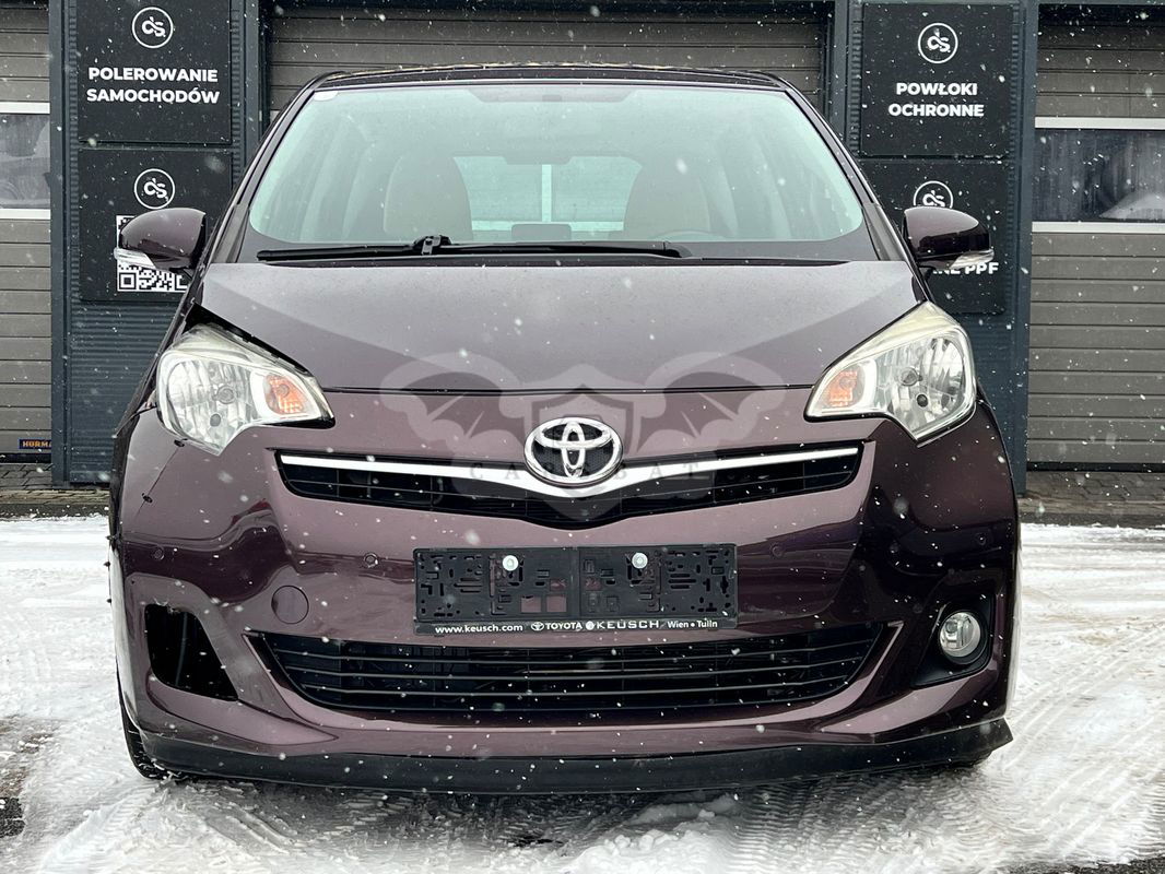 Toyota Verso-S 1.33 Premium MS 2013
