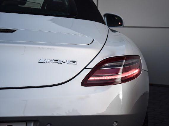 Mercedes-Benz SLS AMG AMG Roadster AMG SPEEDSHIFT DCT 2012