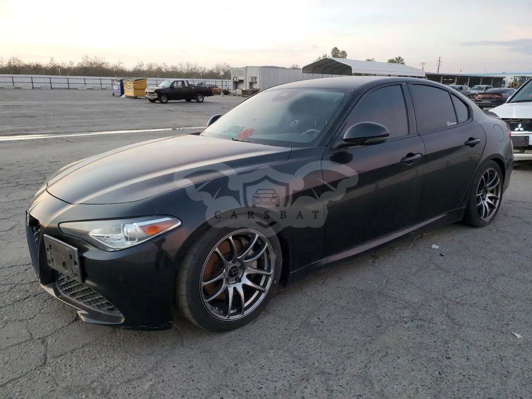 Alfa Romeo Giulia 2.0 Turbo 16V AT8-Q4 Sprint 2018