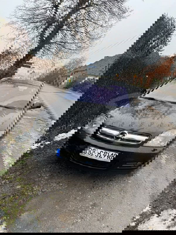 Opel Signum 2.0 T 2004