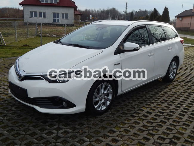 Toyota Auris II Hybrid 135 Dynamic 2016