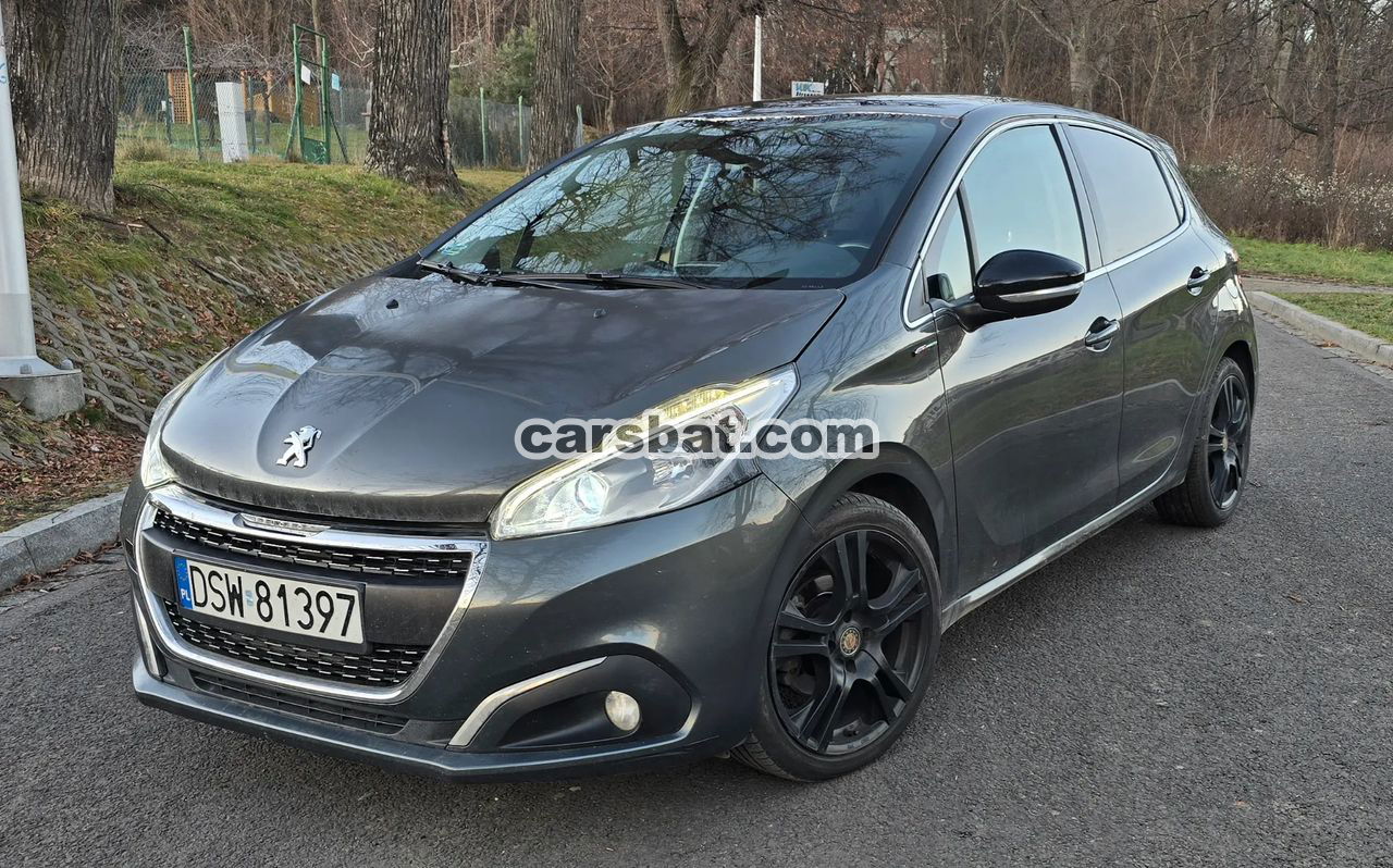 Peugeot 208 I PureTech 110 Stop & Start Signature 2016