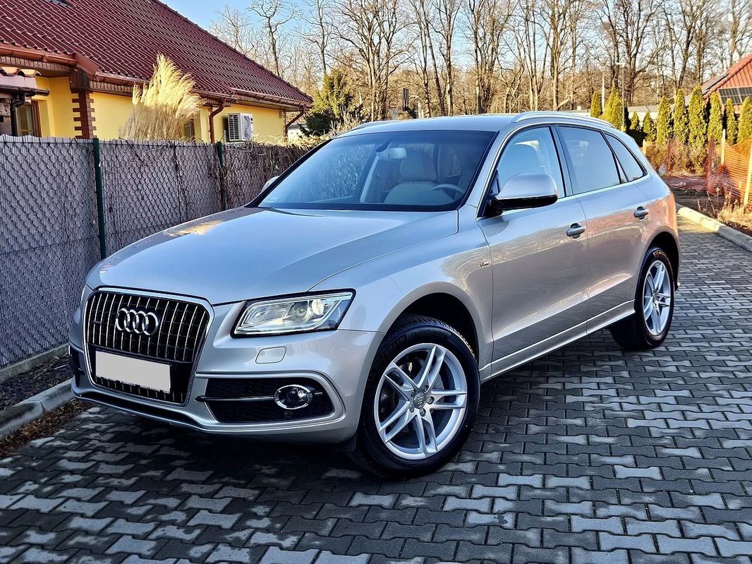 Audi Q5 8R 2016