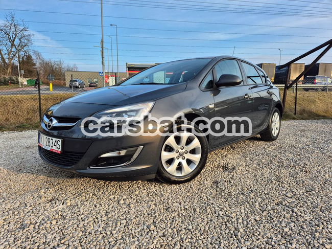 Opel Astra J 1.6 Edition 2015