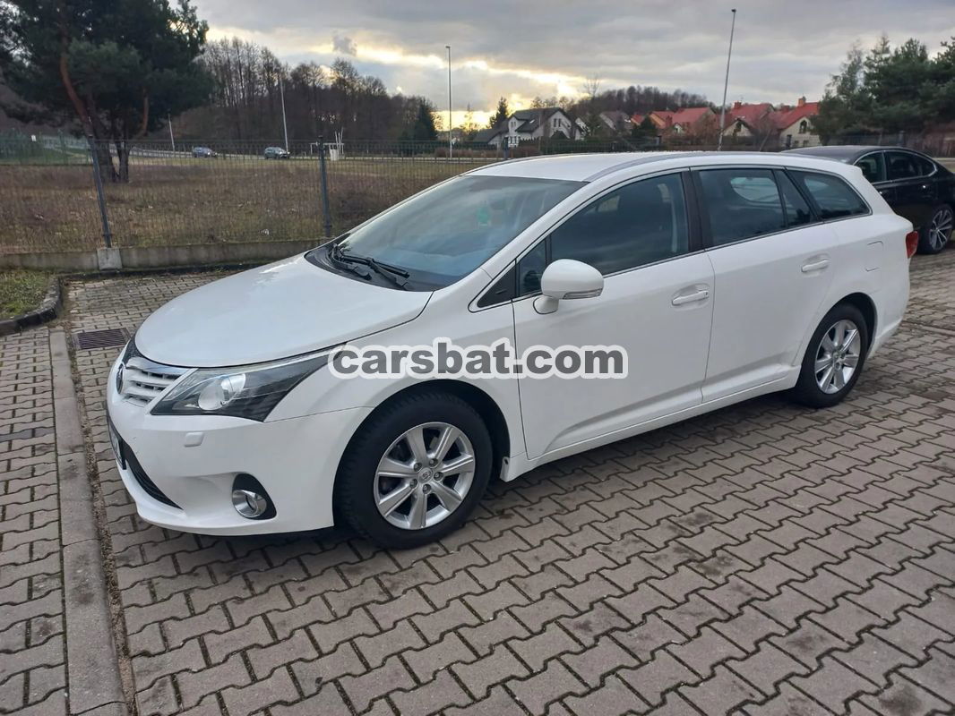 Toyota Avensis III 1.8 Active 2014