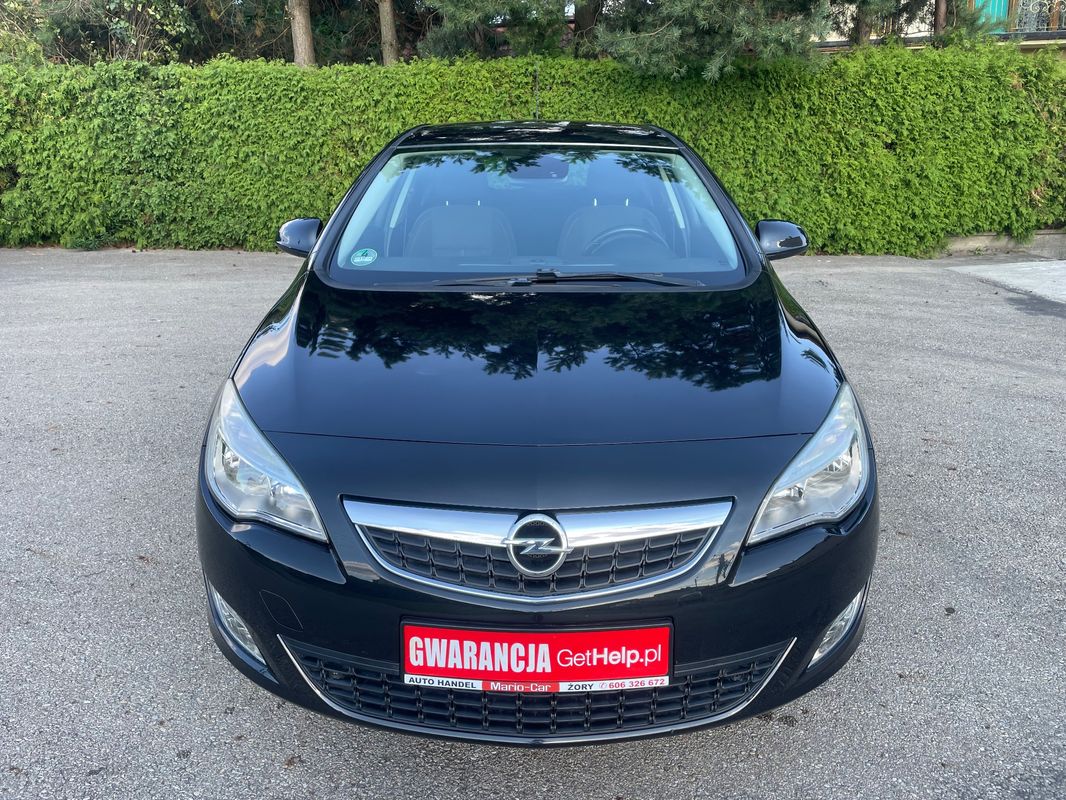 Opel Astra J 1.6 Edition Sport 2011