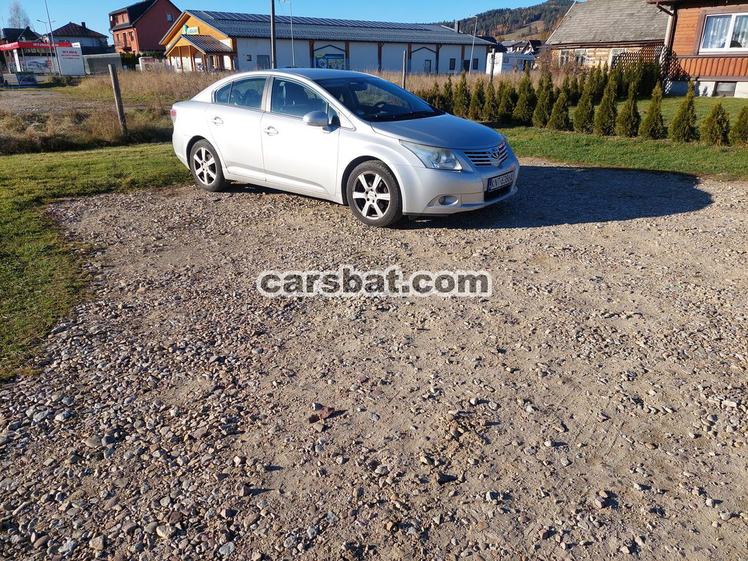 Toyota Avensis II 1.6 Luna 2009