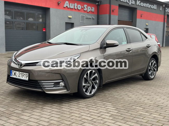 Toyota Corolla Seria E16 2017