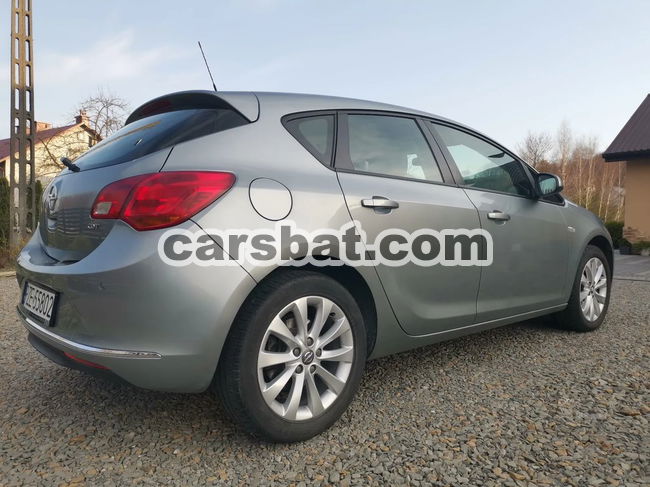 Opel Astra J IV 1.7 CDTI Enjoy 2012