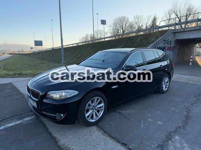 BMW 5 Series F10/F11 520d Touring 2011