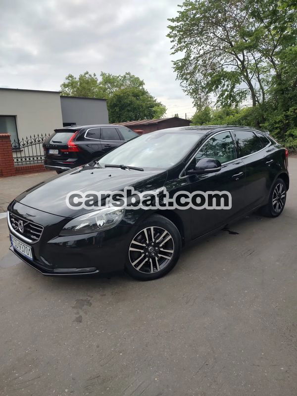 Volvo V40 II D3 Momentum 2012