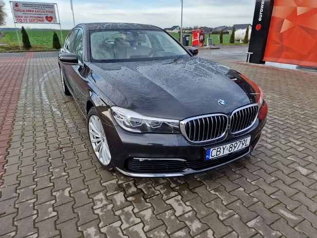 BMW 7 Series G11/12 740Li xDrive 2017