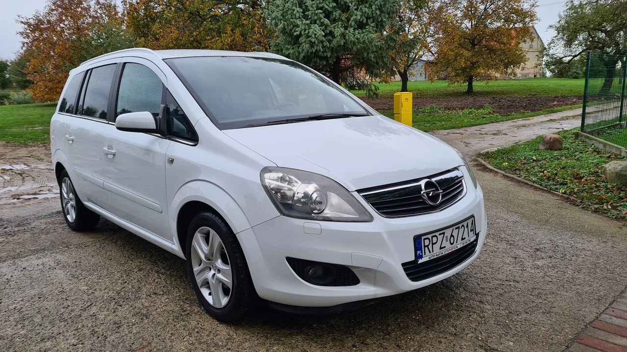 Opel Zafira B 2008