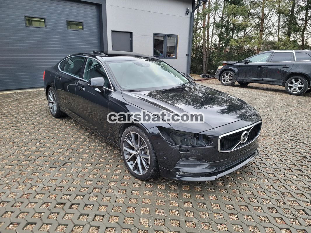 Volvo S90 T5 Momentum 2017