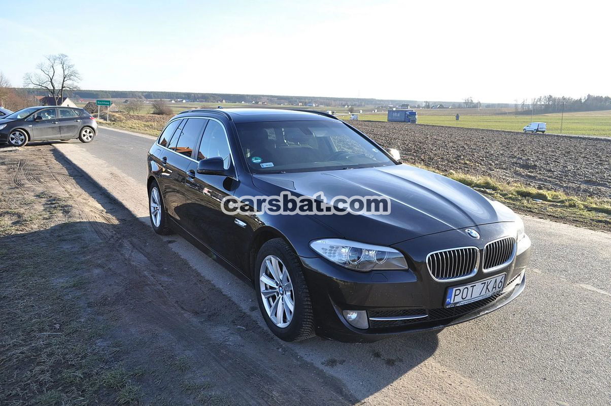 BMW 5 Series F10/F11 520d Touring Modern Line 2011