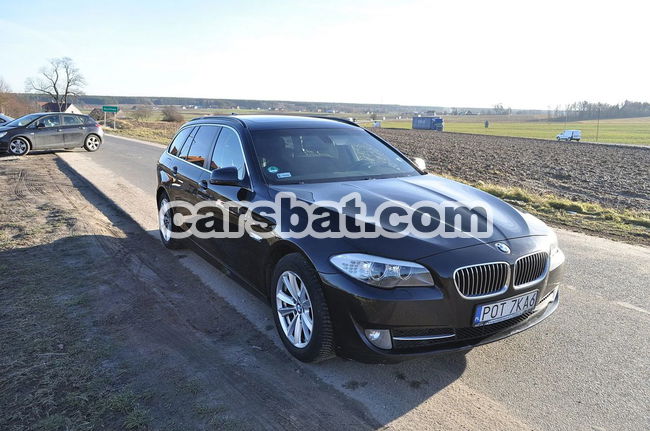 BMW 5 Series F10/F11 520d Touring Modern Line 2011