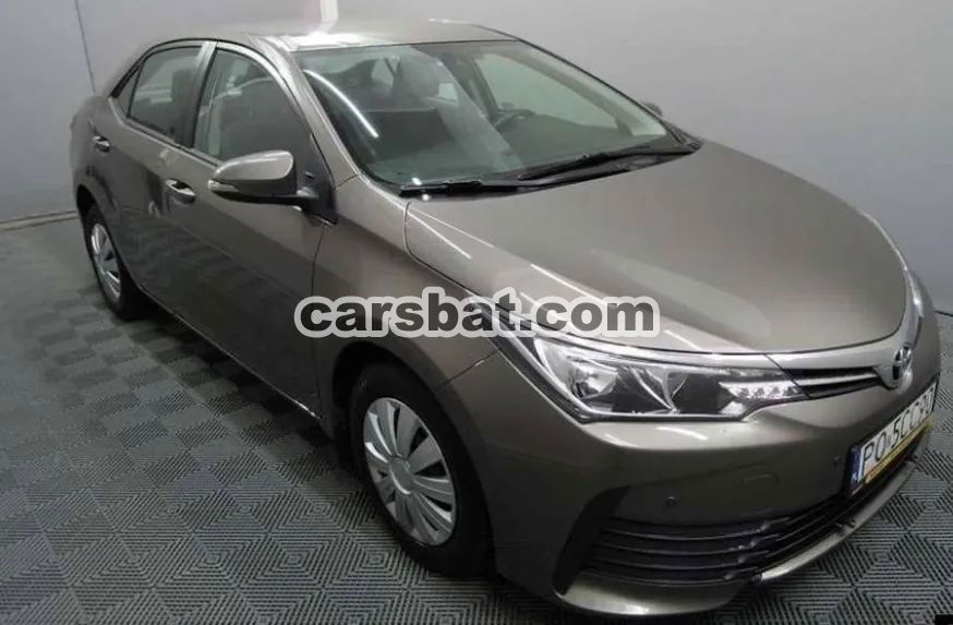 Toyota Corolla Seria E16 2017