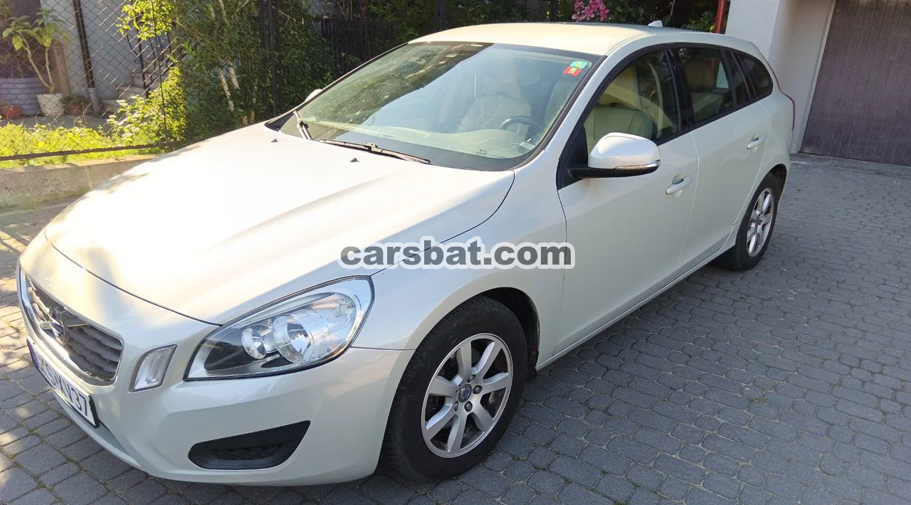 Volvo V60 I D2 2013