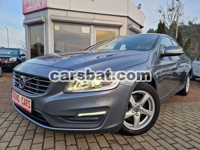 Volvo S60 II D2 Drive-E Momentum 2016