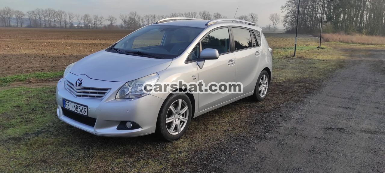 Toyota Verso 2011