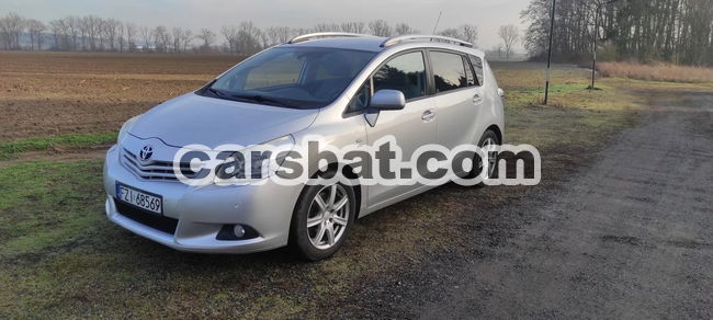 Toyota Verso 2011