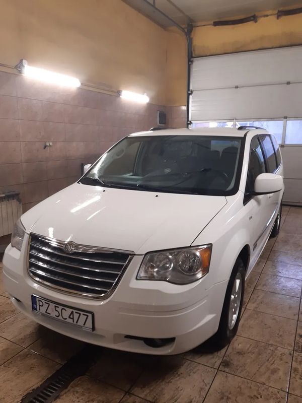 Chrysler Grand Voyager V 2010