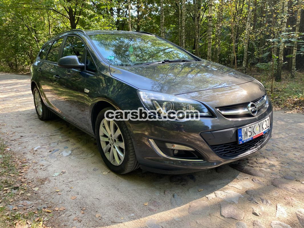 Opel Astra J 1.7 CDTI DPF Sports Tourer Active 2013