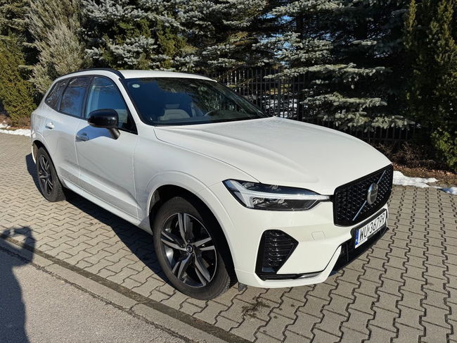 Volvo XC60 II D4 AWD R-Design 2021