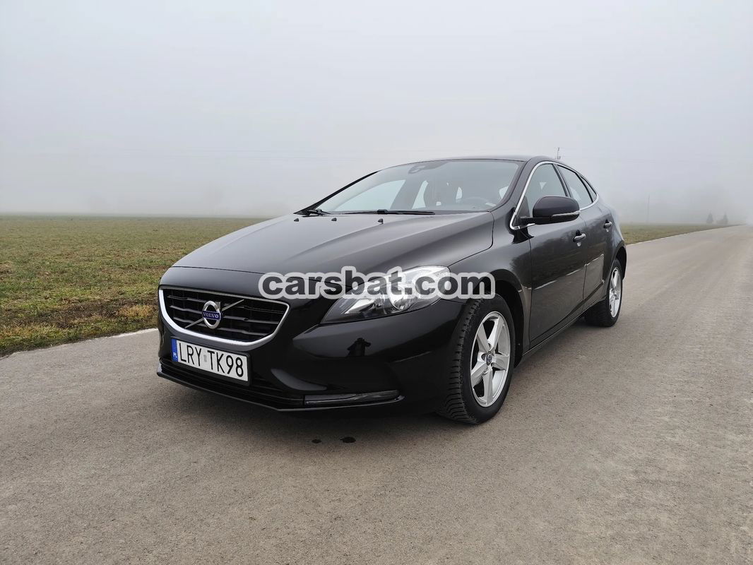 Volvo V40 II D2 Drive-E Momentum 2015