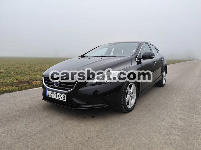 Volvo V40 II D2 Drive-E Momentum 2015