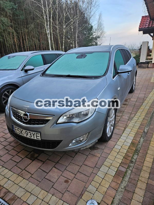 Opel Astra J 1.7 CDTI DPF Sports Tourer 2012