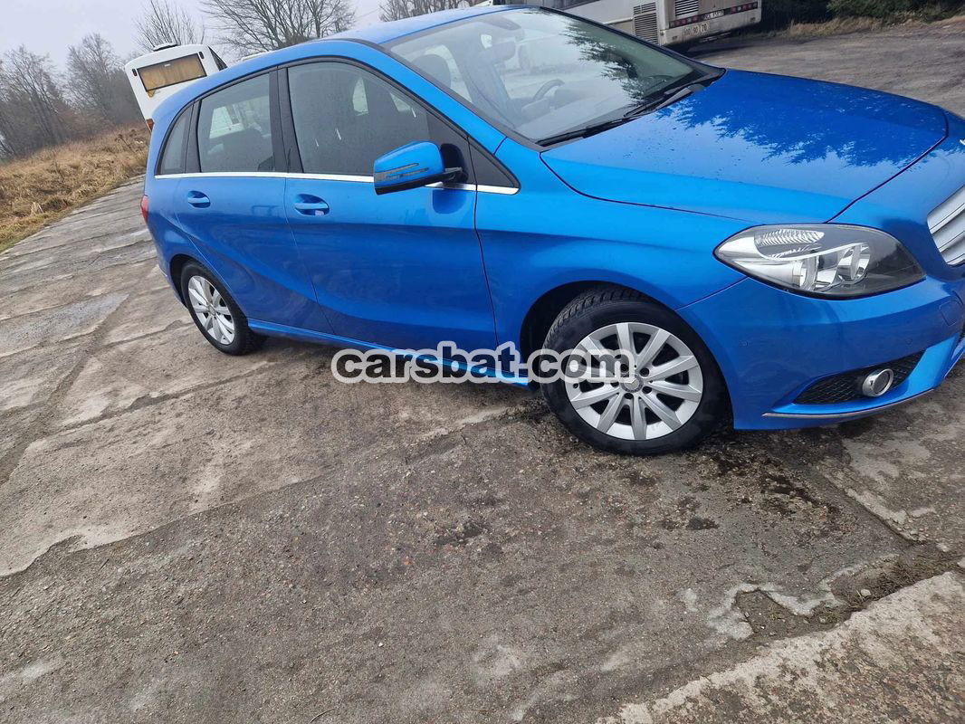 Mercedes-Benz B W246 180 CDI (BlueEFFICIENCY) 2013