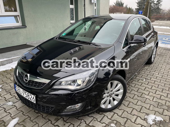 Opel Astra J 1.4 Turbo Innovation 2011