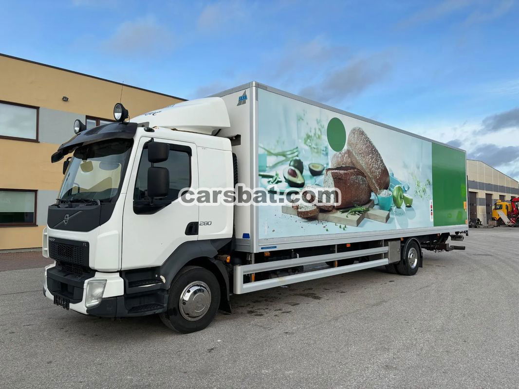 Volvo FL 2015