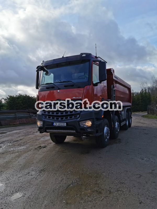 Mercedes-Benz Arocs 2015